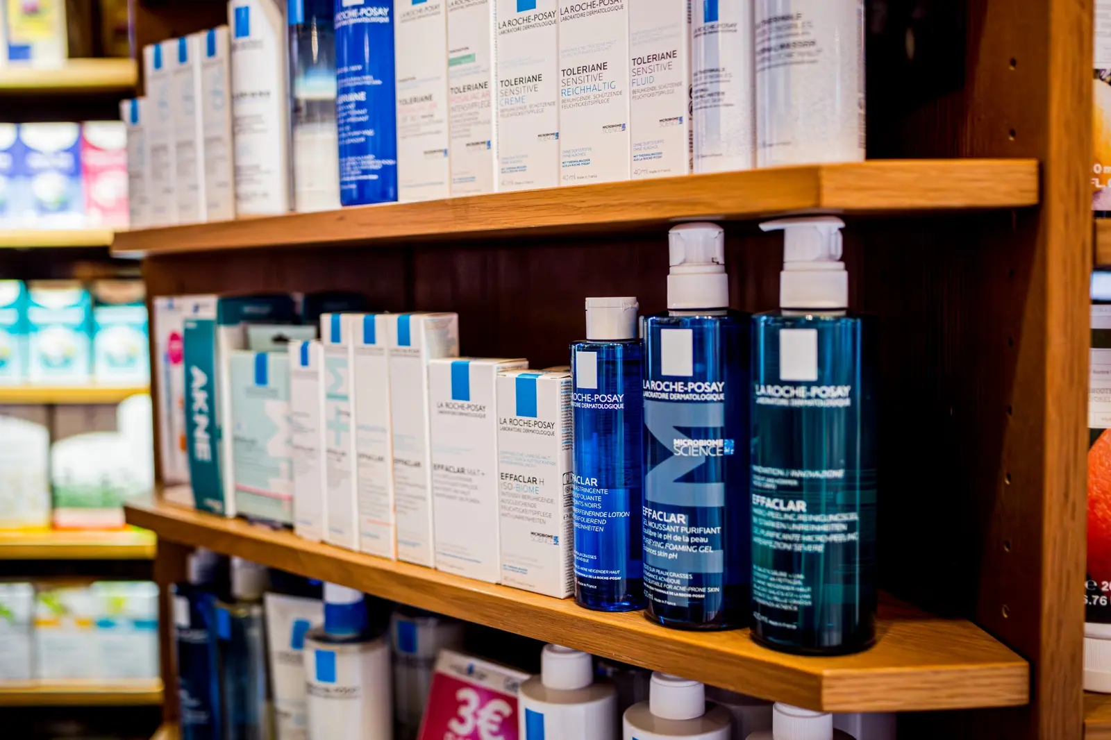 La Roche-Posay Hautpflege im Kosmetiksortiment der Mohren-Apotheke am Rathaus in Fürth La Roche-Posay Hautpflege im Kosmetiksortiment der Mohren-Apotheke am Rathaus in Fürth